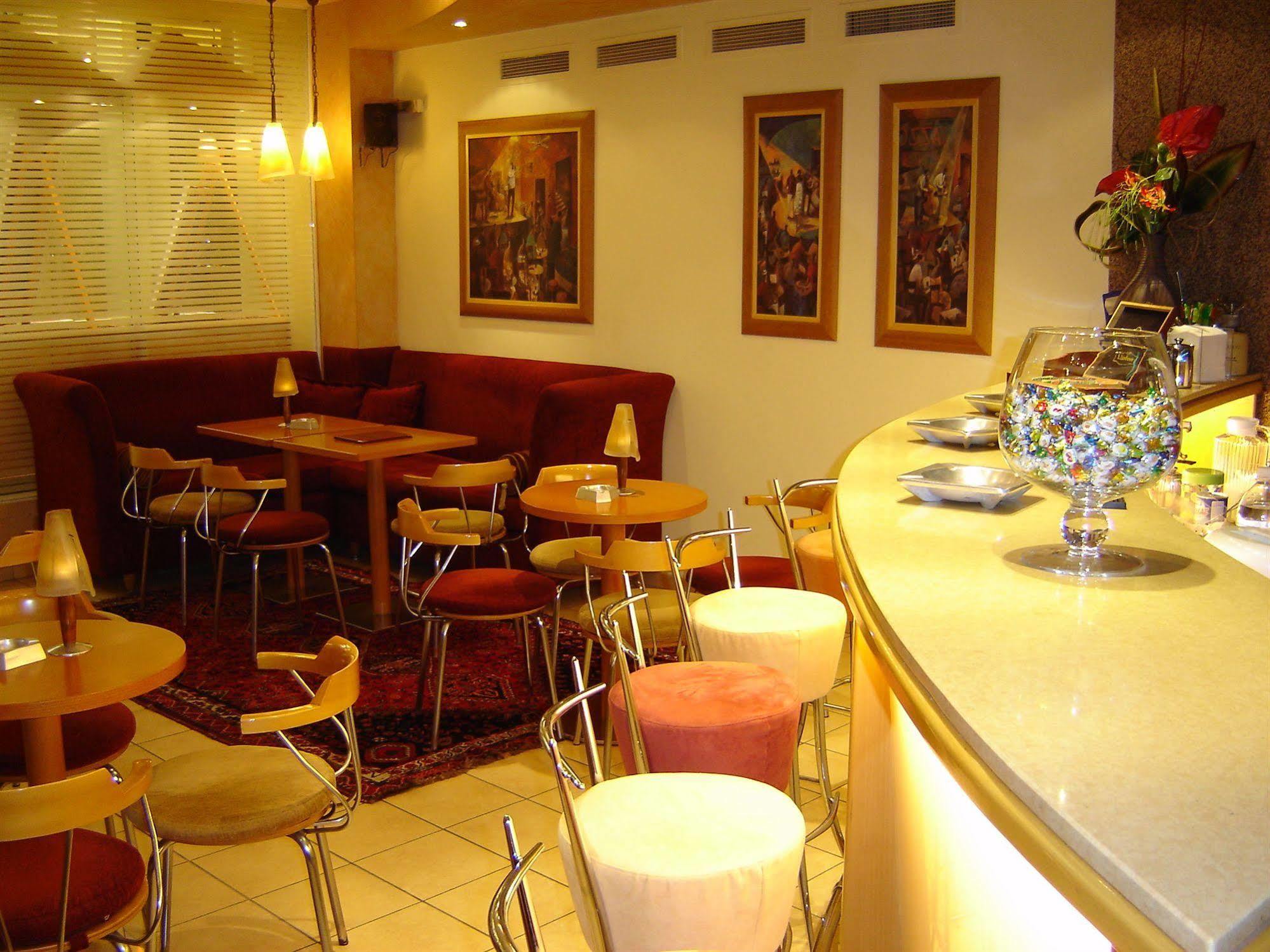 Nepheli Hotel Saloniki Restauracja zdjęcie