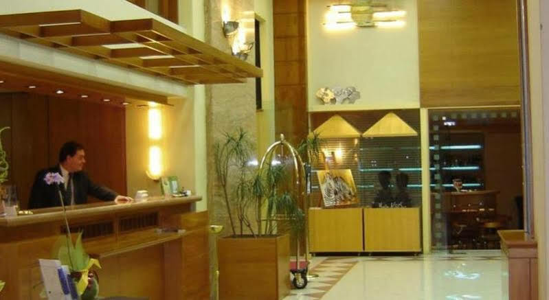 Nepheli Hotel Saloniki Zewnętrze zdjęcie